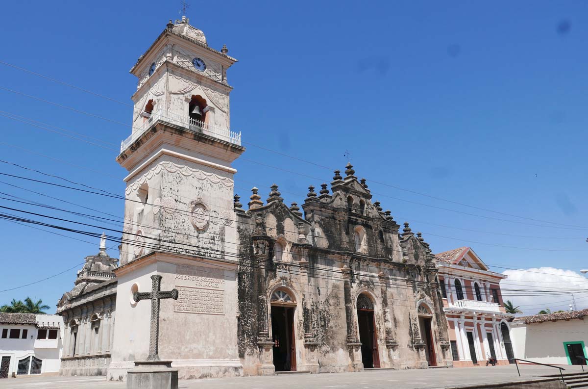 Iglesia Xalteva in Granada, Nicaragua