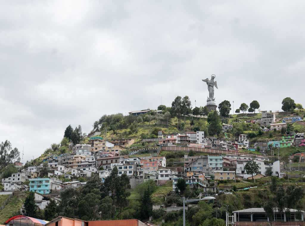 Virgen del Lanecillo above Quito centre