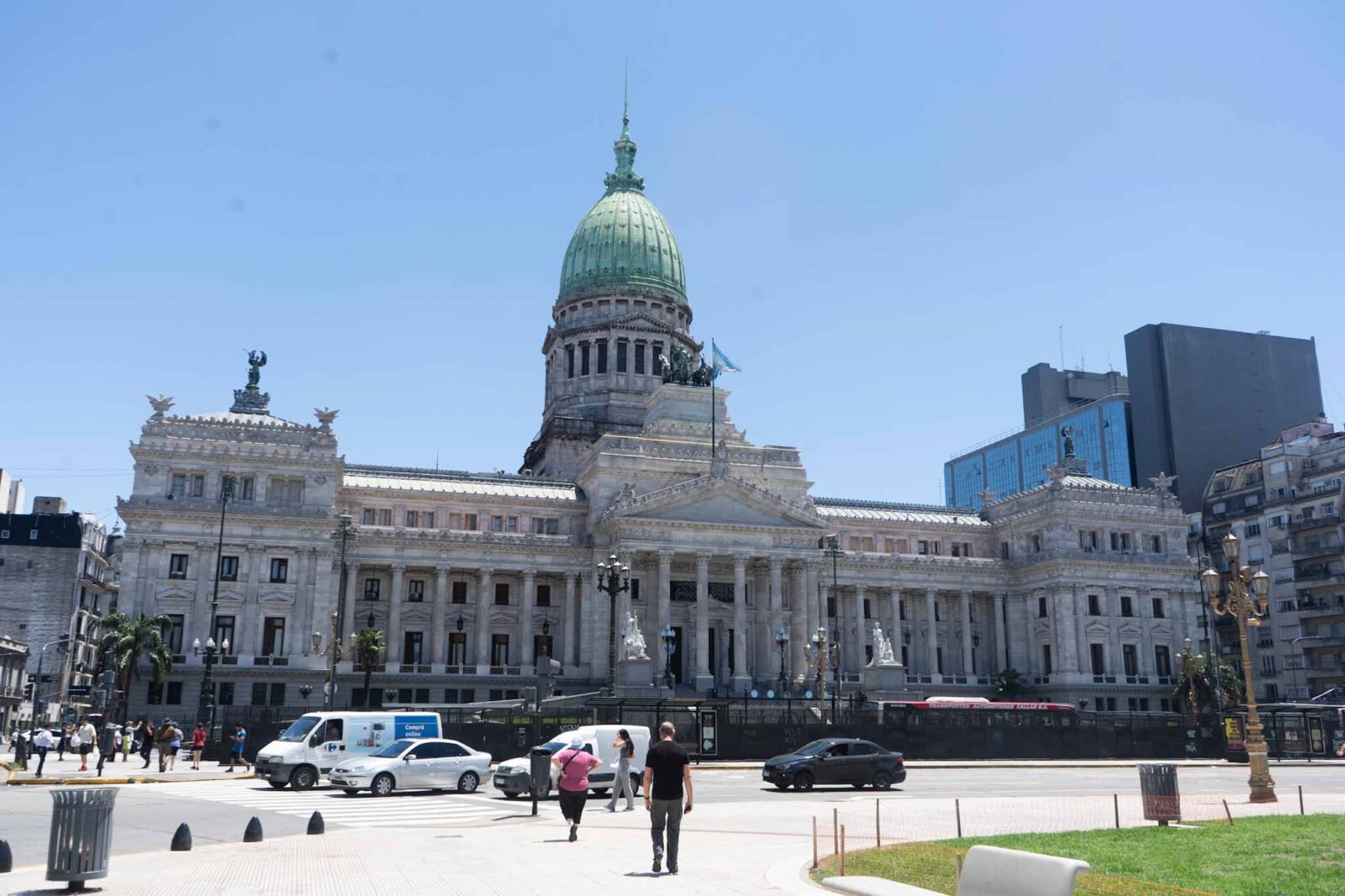 Brief history of Argentina - Into The Arms Of America